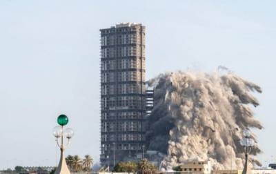 В ОАЭ сразу взорвали четыре небоскреба - korrespondent.net - Китай - Эмираты - Абу-Даби - Чунцин
