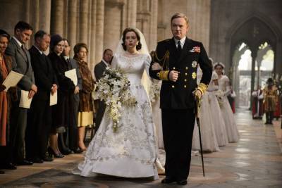Оливер Дауден - Великобритания попросит Netflix добавить в сериал "Корона" пометку о недостоверности - m24.ru - Англия