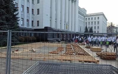 Под Офисом президента монтируют ледовый каток - korrespondent.net - Украина - Киев