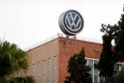 Герберт Дисс - Алексей Кузьмин - Анна Козлова - Volkswagen обсудит будущее генерального директора во вторник - источники - smartmoney.one