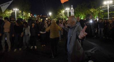 Никол Пашинян - В Армении возобновились протесты: люди требуют отставки премьера Пашиняна – фото, видео - news.24tv.ua - Армения - Ереван