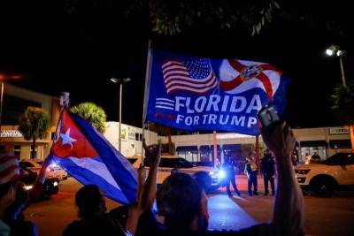 Дональд Трамп - Джо Байден - Популярность Трампа неожиданно выросла среди избирателей латиноамериканского происхождения -- экзит-полл - smartmoney.one - США - Куба - шт.Флорида - state Florida