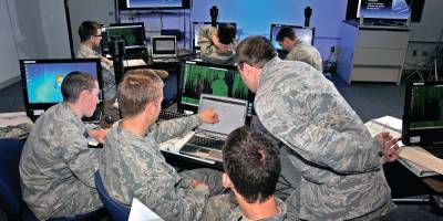Спецслужбы США не зафиксировали хакерских атак в день выборов - news-front.info - США
