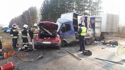 Женщина погибла в ДТП в Свердловской области - usedcars.ru - Екатеринбург - Свердловская обл. - Курган - Шадринск