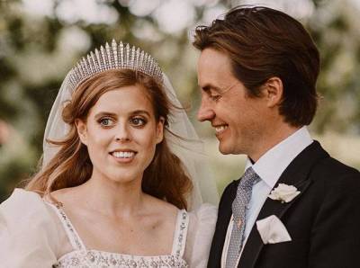 принц Эндрю - Первый поцелуй мужа и жены: самое романтичное фото со свадьбы принцессы Беатрис - skuke.net