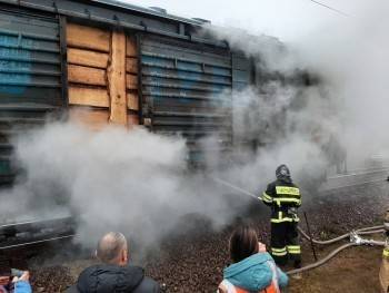 В Бабаевском районе в проходящем поезде загорелся вагон - vologda-poisk.ru - Барнаул - Вологодская обл.