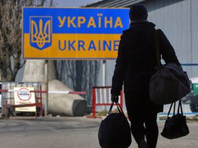 Дмитрий Кулебы - Украине пока удалось предотвратить угрозу потери безвиза с ЕС из-за решений КС - news-front.info - Украина