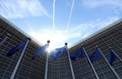 Еврокомиссия ухудшила прогноз восстановления еврозоны в 2021г из-за второй волны коронавируса - smartmoney.one - Брюссель - Brussels