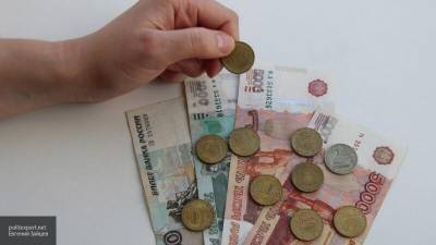 Nation News - Экономист перечислил россиян, хранящих деньги "под матрасом" - nation-news.ru - Россия