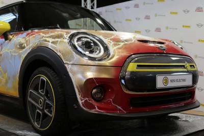 Mini Cooper празднует 80-летие Флэша необычным образом - fainaidea.com - США