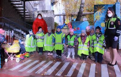 Автоинспекторы проводят «уроки безопасности» в детских садах региона - ulpravda.ru - Ульяновская - район Чердаклинский