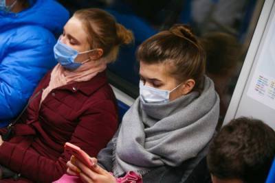К чему может привести ношение грязной маски, рассказала дерматолог - live24.ru - Москва - Россия