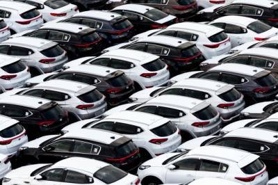 С помощью господдержки за 10 месяцев продано более 220 тыс. автомобилей - autostat.ru - Россия