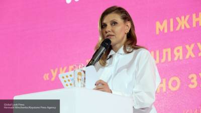 Зеленский - Елена Зеленская - Подписчики Елены Зеленской раскритиковали ее костюм - politros.com - Украина - Аргентина