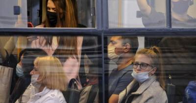 Рада разрешила штрафовать тех, кто не носит маску в транспорте - dsnews.ua - Украина