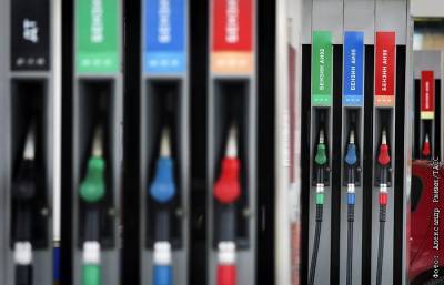 Александр Рюмин - Цены на бензин стабилизировались на АЗС большинства регионов России - interfax.ru - Москва - Россия