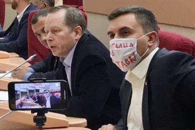 Николай Бондаренко - Саратовский коммунист приказал единороссам не пищать - saratov.mk.ru - Россия - Саратов