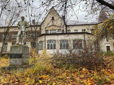 Бомжи могут сжечь заброшенный особняк Патрикеева в Москве - mskgazeta.ru - Москва