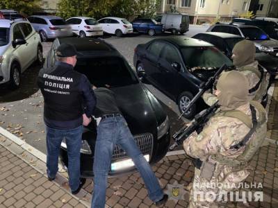 Под Киевом банда похитила, вывезла в лес и пытала бизнесмена - news.bigmir.net - Киев - Казахстан - Нападение