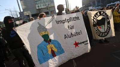 В Германии проходит акция протеста против нового локдауна - russian.rt.com - Германия - Лейпциг
