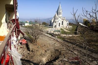 Ильхам Алиев - Арцрун Ованнисян - Армения опровергла взятие Азербайджаном ключевого города Карабаха - lenta.ru - Армения - Азербайджан - Карабах - Шуши