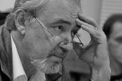 Заслуженный артист России Валентин Тепляков умер из-за коронавируса - lenta.ru - Россия