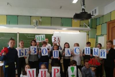 Ирина Потехина - Смольный предложил отстранить пожилых учителей от работы - spb.mk.ru - Санкт-Петербург