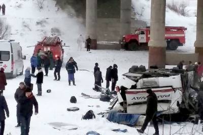 Суд в декабре начнёт рассматривать уголовное дело о упавшем с моста через Куэнгу автобусе - chita.ru - Чита - Сретенск