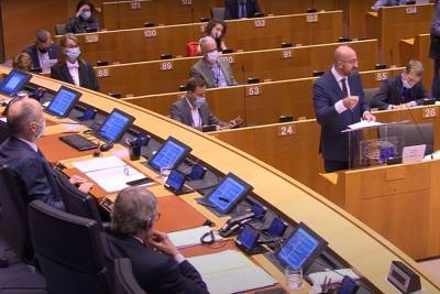 В Брюсселе депутата Европарламента и дипломатов задержали на секс-вечеринке - mk.ru - Бельгия - Брюссель - Brussels