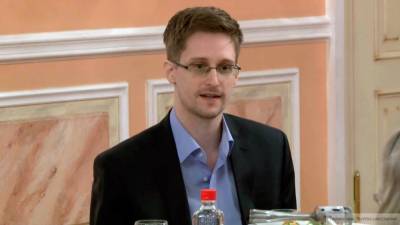 Эдвард Сноуден - Анатолий Кучерена - Эдвард Сноуден планирует стать гражданином РФ - riafan.ru - Москва - Россия - США