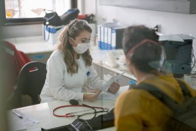 ПЦР-тест может обнаружить коронавирус только у 40% больных, – врач - 24tv.ua