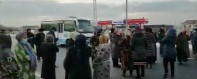 Бухарцы, возмущенные отсутствием газа, перекрыли дорогу - runews24.ru - Узбекистан