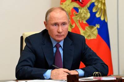 Владимир Путин - Путин позвонил желающей поговорить с ним пенсионерке - lenta.ru - Ставрополье - Сталинград