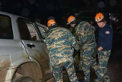 Два человека погибли в ДТП с машиной миротворцев в Карабахе - lenta.ru - Степанакерт