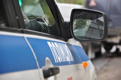 Два человека получили травмы в автомобиле, врезавшемся в отбойник на трассе в Тверской области - afanasy.biz - Тверская обл.