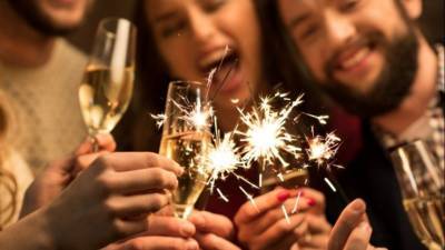 Виктор Тутельян - «Налейте мне еще бокальчик!»: названа оптимальная доза шампанского на Новый год - 5-tv.ru