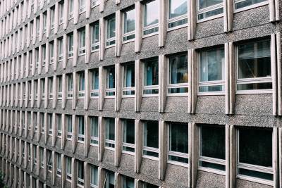 В Петербурге умер мальчик, выпавший из окна 67-й гимназии - neva.today - Санкт-Петербург - район Петроградский