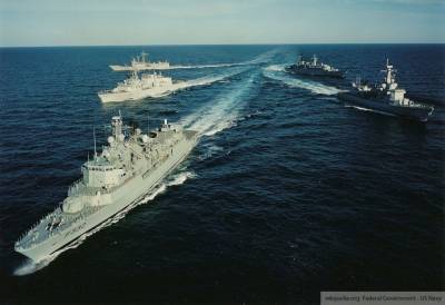 Группа кораблей НАТО подошла к месту строительства "Северного потока — 2" - politros.com - Литва - Дания - Академик Черский