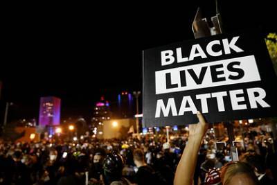 Matter - Автомобиль въехал в толпу активистов Black Lives Matter в Нью-Йорке - lenta.ru - New York - Нью-Йорк - шт.Нью-Джерси - Нью-Йорк