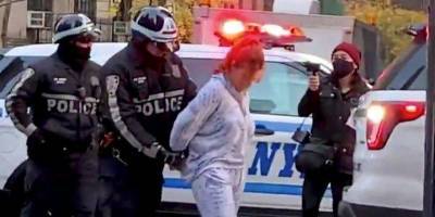 Matter - Появилось видео наезда авто на активистов Black Lives Matter в Нью-Йорке — водителем оказалась женщина - nv.ua - США - Украина - Нью-Йорк