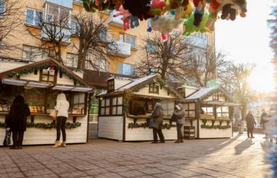 В Твери началась Рождественская ярмарка, установили светящийся шар и открыли почту Деда Мороза - afanasy.biz - Тверь
