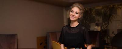 Кристина Асмус - Наталья Рудова - Кристина Асмус покрасила волосы и стала брюнеткой - runews24.ru