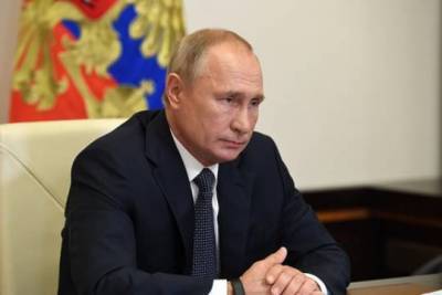 Владимир Путин - Владимир Путин раскритиковал правительство из-за роста цен на базовые продукты питания - versia.ru