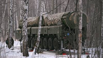 М.Тополь - Сергей Каракаев - В РФ поставят на боевое дежурство три полка с ракетами до конца 2020 года - gazeta.ru - Барнаул