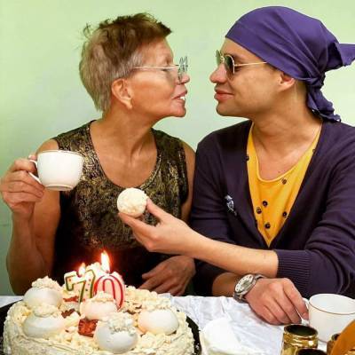 Екатерина Терешкович - Екатерина Терешкович подарила Гогену Солнцеву на 40-летие откровенный стриптиз в собственном исполнении - actualnews.org - Москва