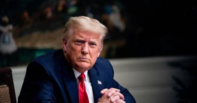 Дональд Трамп - Трамп не захотел первым делать прививку от COVID - ren.tv - США