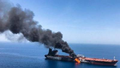 «Внешний источник» взорвал нефтяной танкер у берегов Саудовской Аравии - eadaily.com - Англия - Саудовская Аравия - Йемен - Сингапур