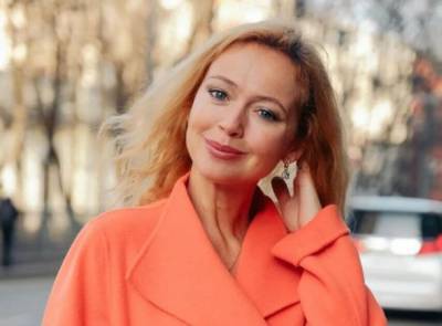 Анна Каренина - Елена Захарова - Елена Захарова без макияжа восхитила фанатов - bimru.ru