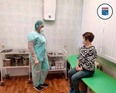 В Ленобласти первые прививки от COVID-19 получили медработники Кингисеппской больницы - ivbg.ru - Украина - Ленинградская обл.