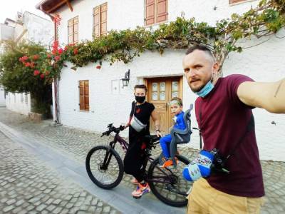 Украинская путешествующая семья исследует Турцию на велосипедах: впечатляющие фото, видео - 24tv.ua - Турция - Анкара